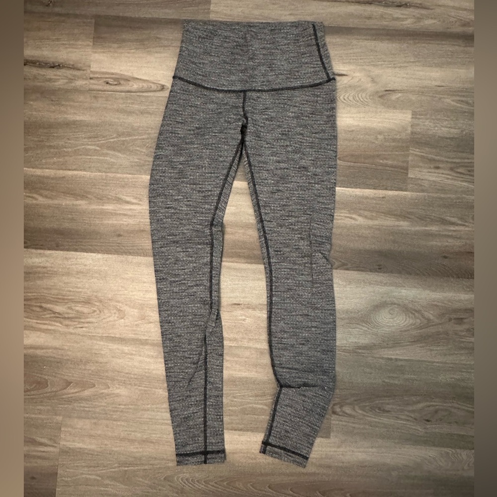 Lululemon yoga pants